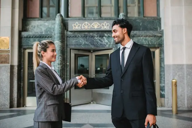 choosing the right corporate health insurance